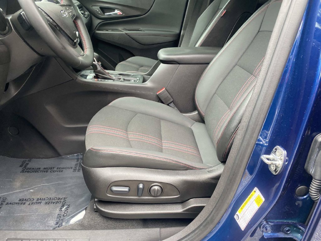 Used 2023 Chevrolet Equinox RS FWD image 19
