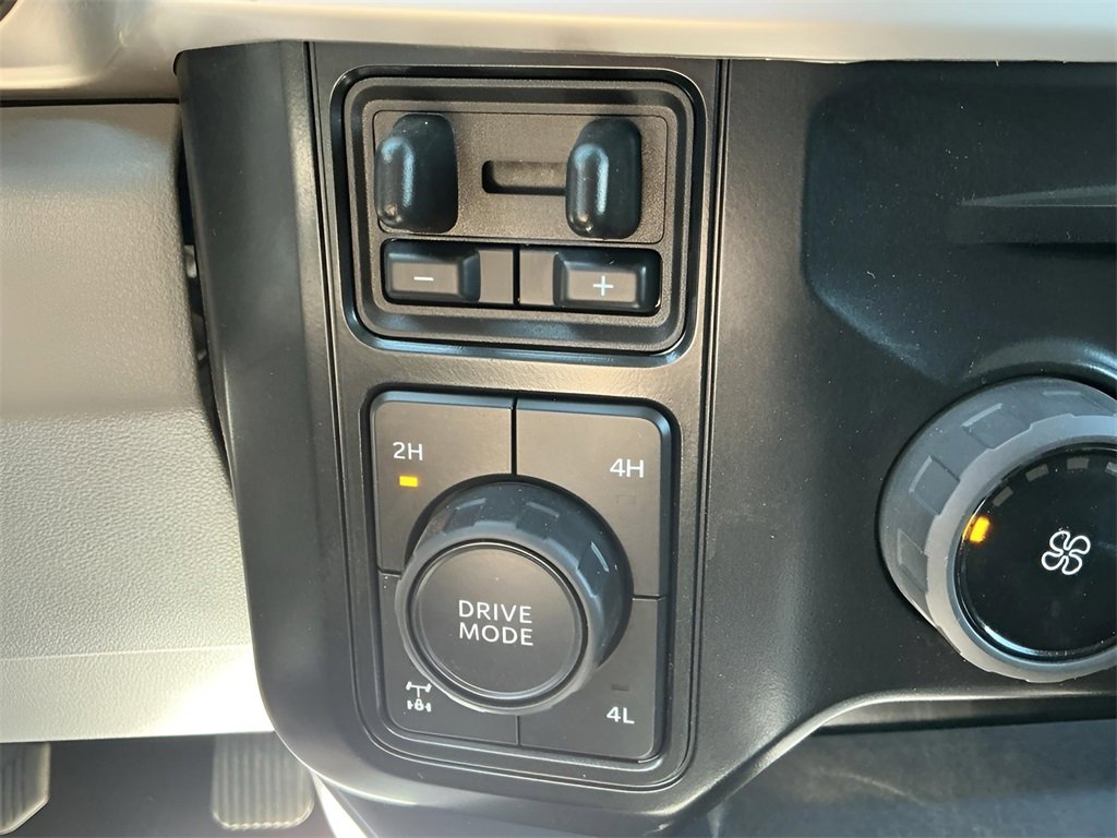 Certified 2025 Ford F250 XLT w/ FX4 Off-Road Package image 29