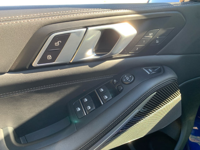 Used 2026 BMW X5 M60i AWD/4WD image 18