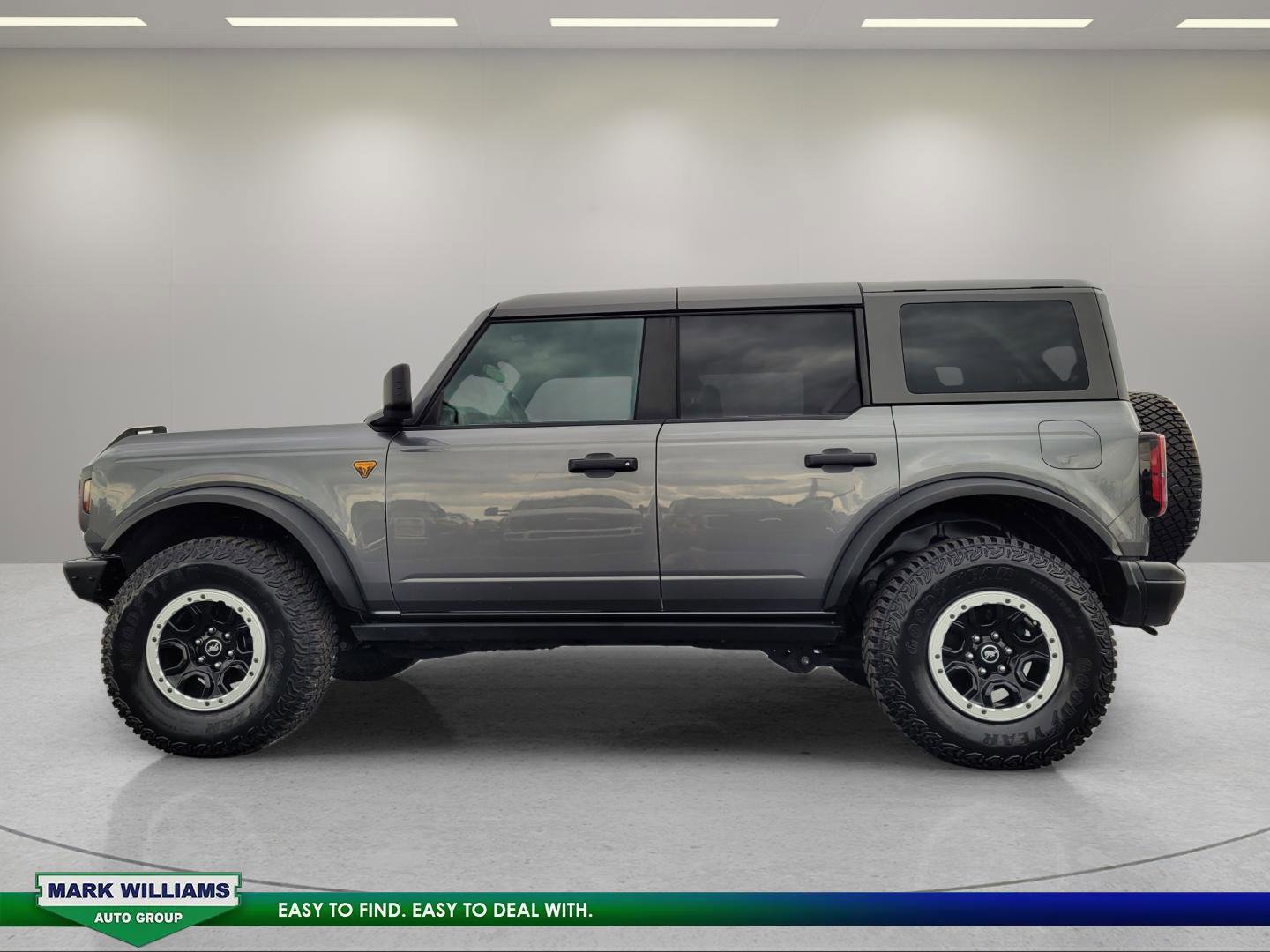 Certified 2023 Ford Bronco Badlands w/ Sasquatch Package AWD/4WD image 7