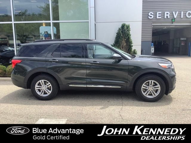 Certified 2022 Ford Explorer XLT w/ Equipment Group 202A AWD/4WD image 2