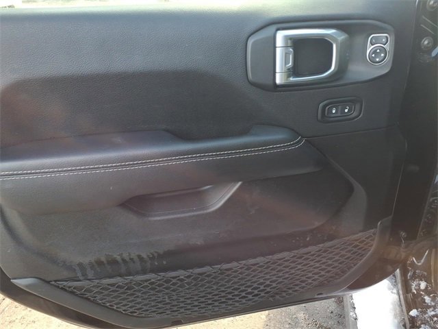 Used 2022 Jeep Wrangler Unlimited Sahara w/ Cold Weather Group image 11