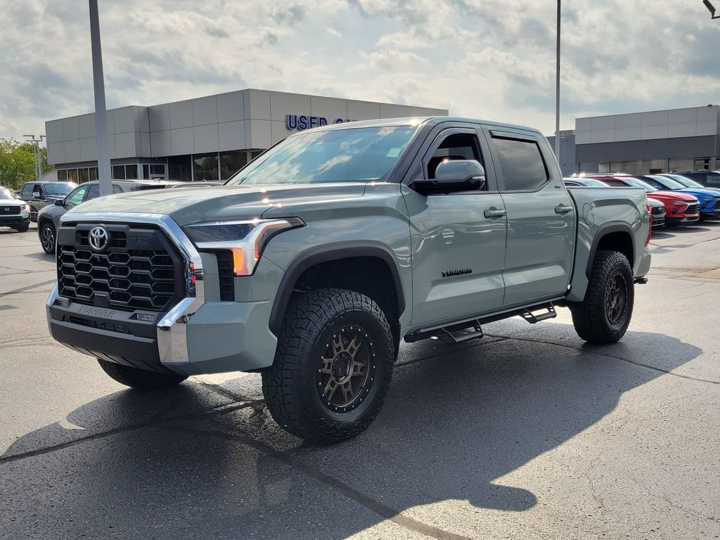 Used 2025 Toyota Tundra SR5 w/ TRD Off-Road Premium Package AWD/4WD image 8