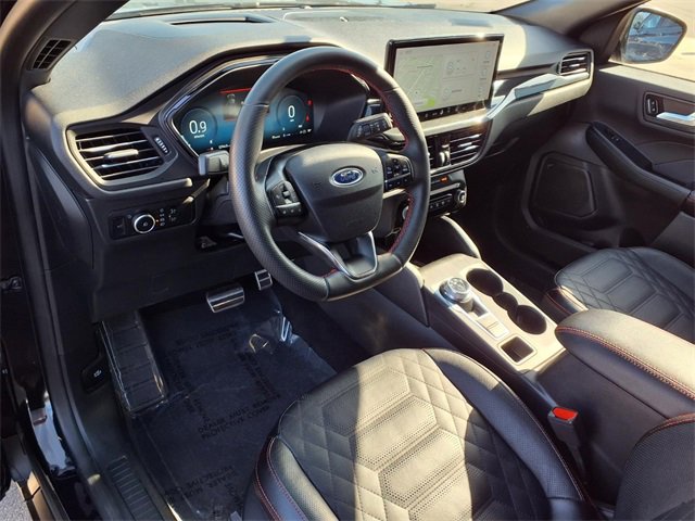 Certified 2023 Ford Escape ST-Line Elite w/ Premium Technology Package image 4