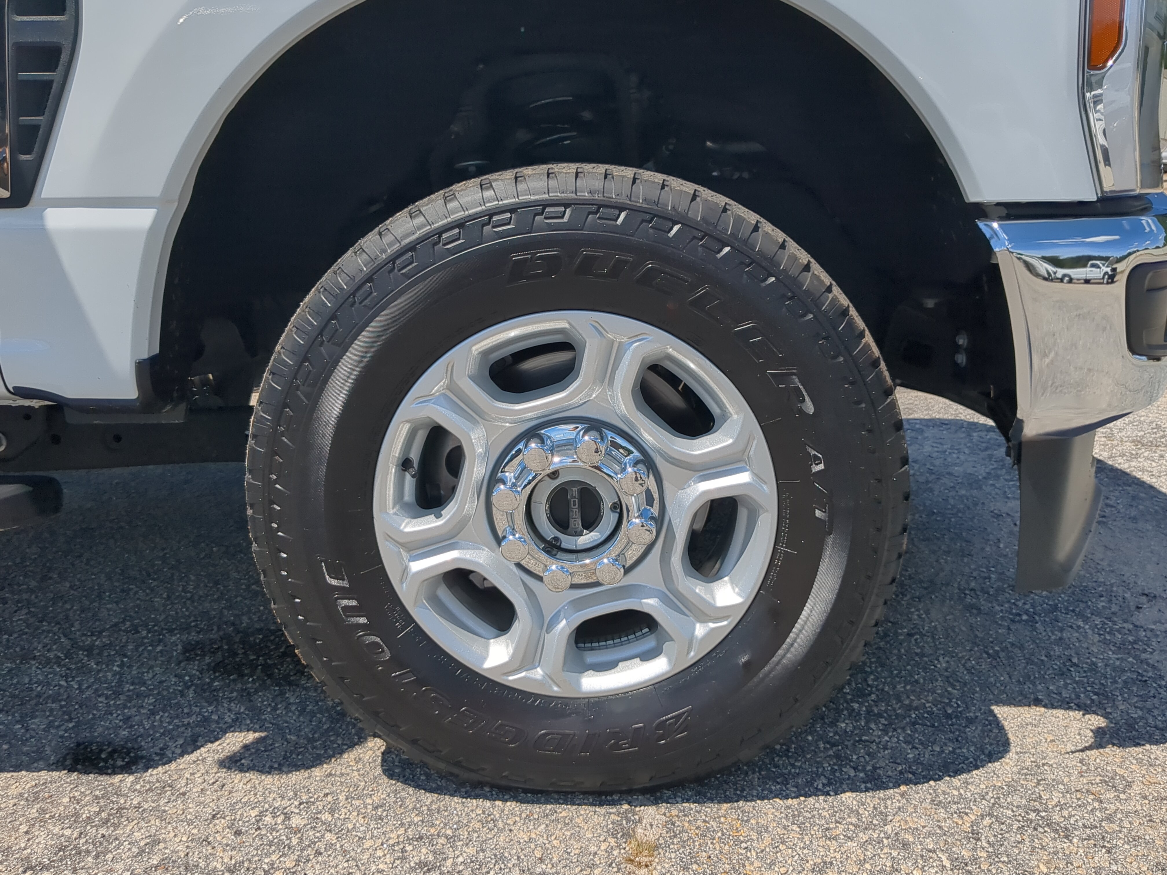 Certified 2025 Ford F250 XLT AWD/4WD image 9