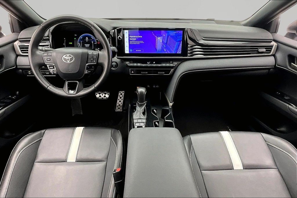 Used 2025 Toyota Camry SE w/ Multimedia Upgrade Package FWD image 16