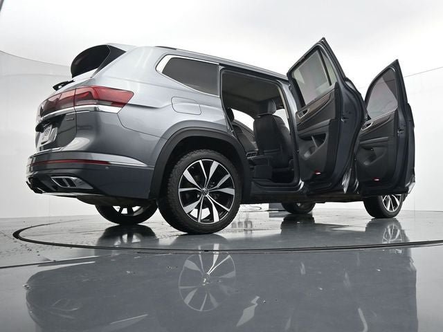 Used 2024 Volkswagen Atlas SEL Premium R-Line AWD/4WD image 38