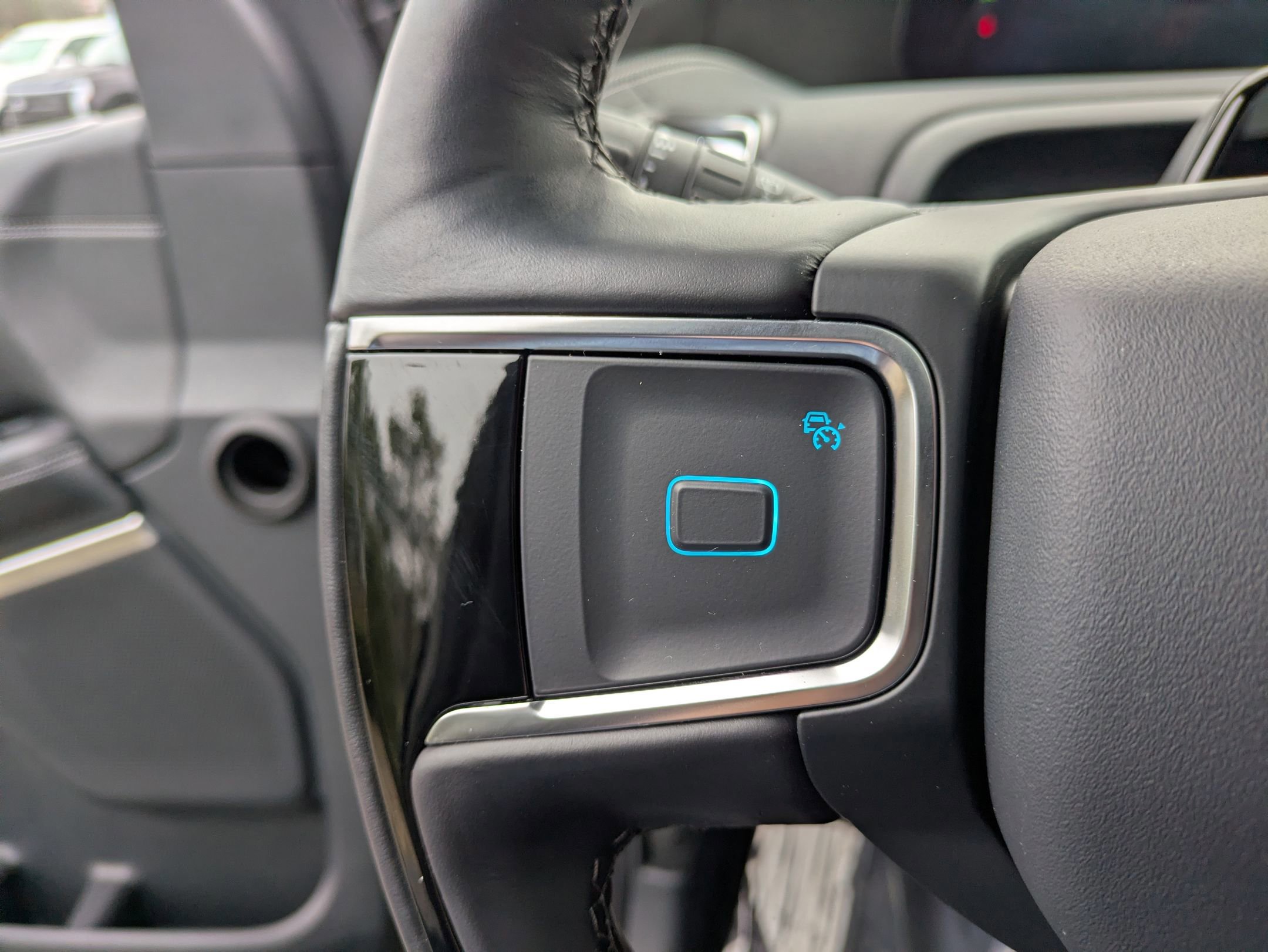 Certified 2025 Ford Expedition Platinum w/ Stealth Performance Package image 18