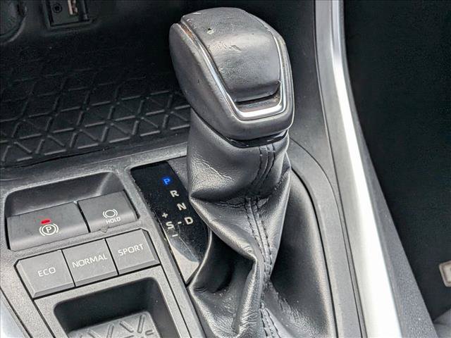 Used 2019 Toyota RAV4 XLE Premium FWD image 12