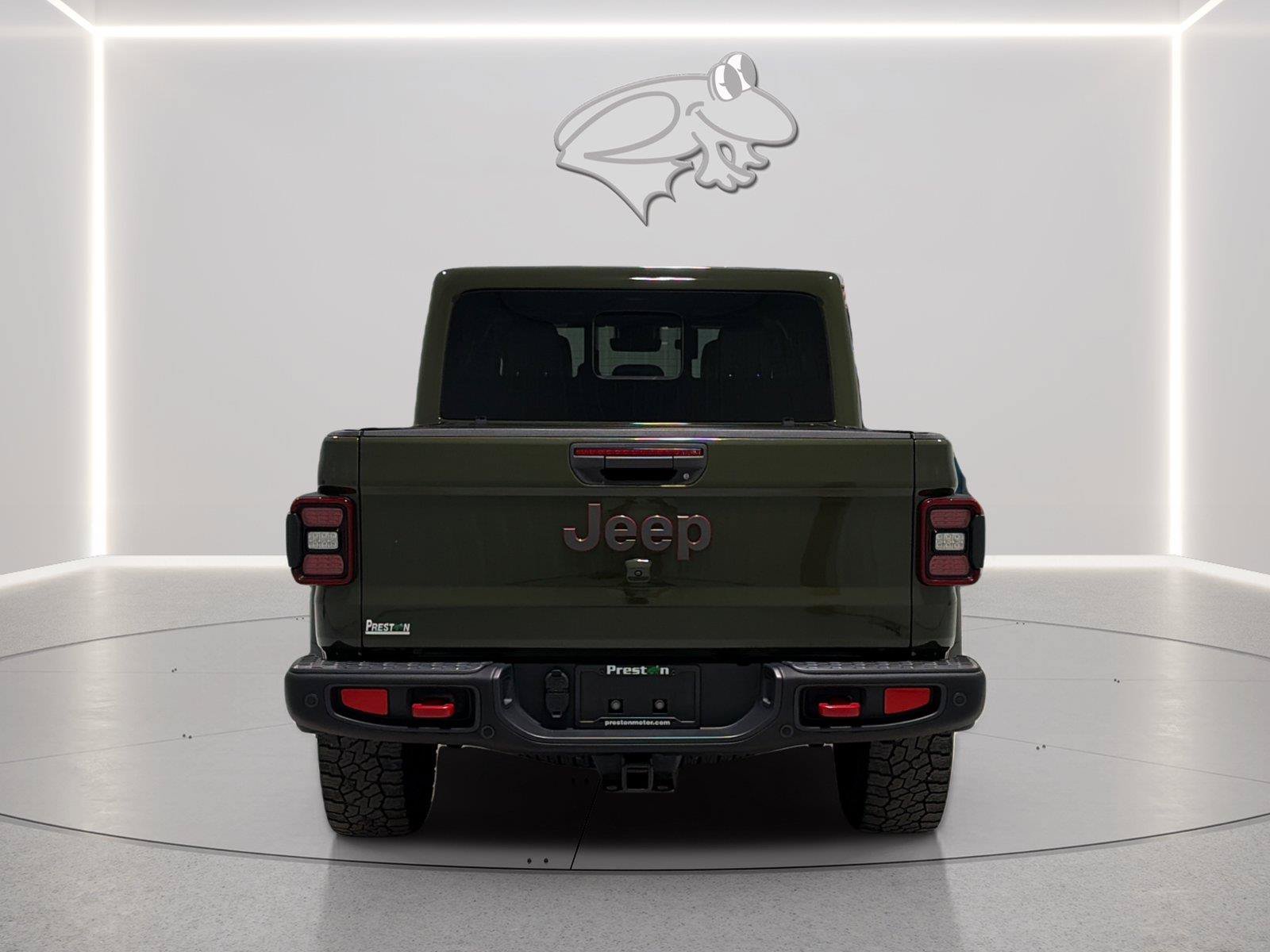 Used 2021 Jeep Gladiator Rubicon AWD/4WD image 4