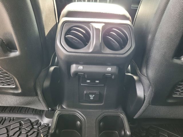 Used 2023 Jeep Gladiator Rubicon w/ LED Lighting Group image 15