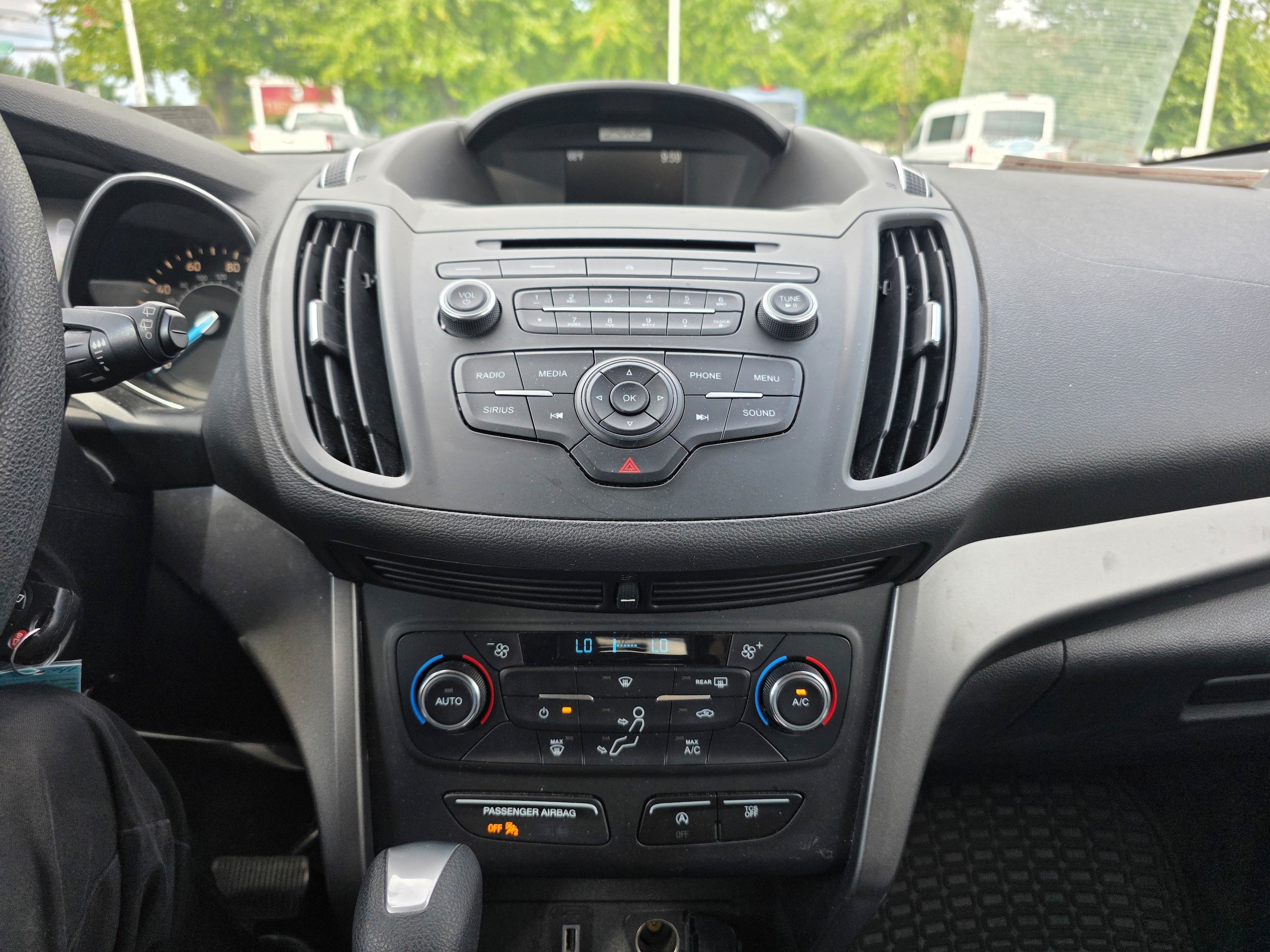 Certified 2017 Ford Escape SE AWD/4WD image 12