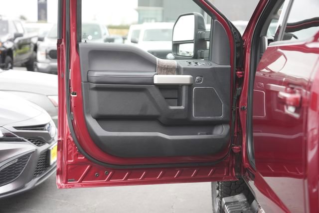 Certified 2019 Ford F250 Lariat w/ Lariat Ultimate Package image 29