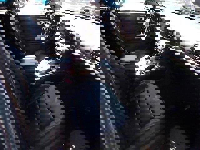 Certified 2022 Ford Explorer XLT w/ Equipment Group 202A image 5