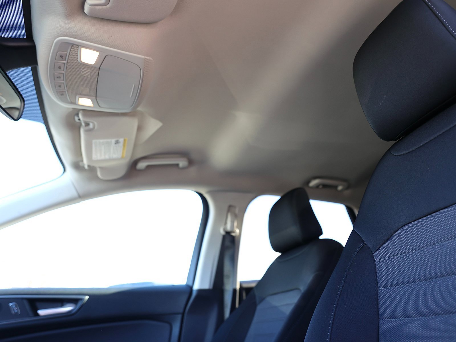 Certified 2023 Ford Edge SE w/ Black Appearance Package image 19