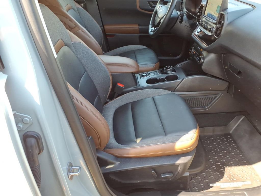 Certified 2023 Ford Bronco Sport Outer Banks w/ Tech Package AWD/4WD image 6