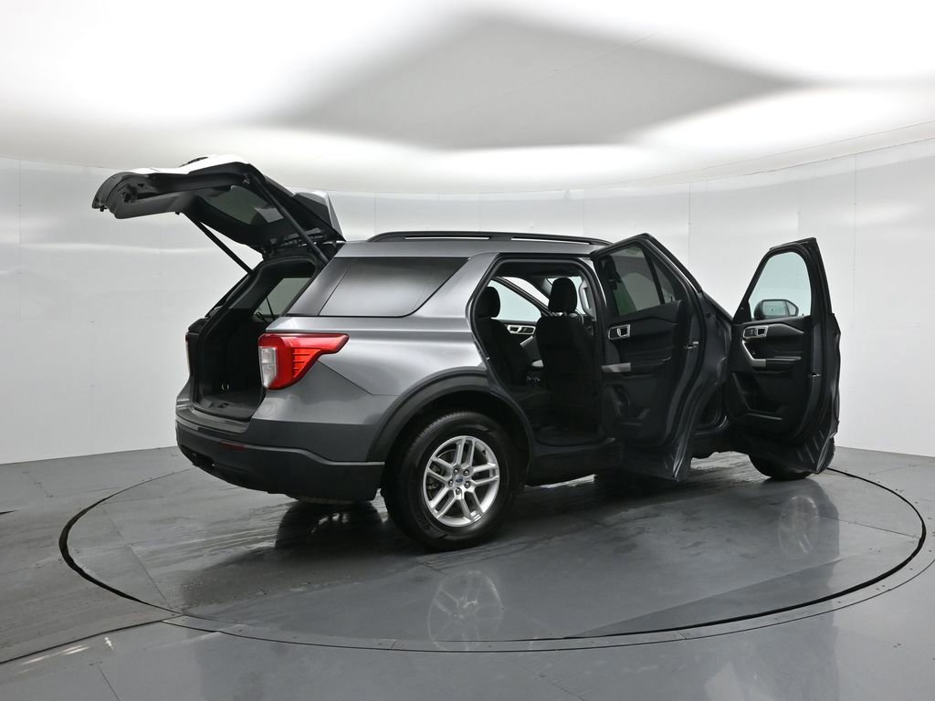 Certified 2022 Ford Explorer XLT w/ Class IV Trailer Tow Package image 35