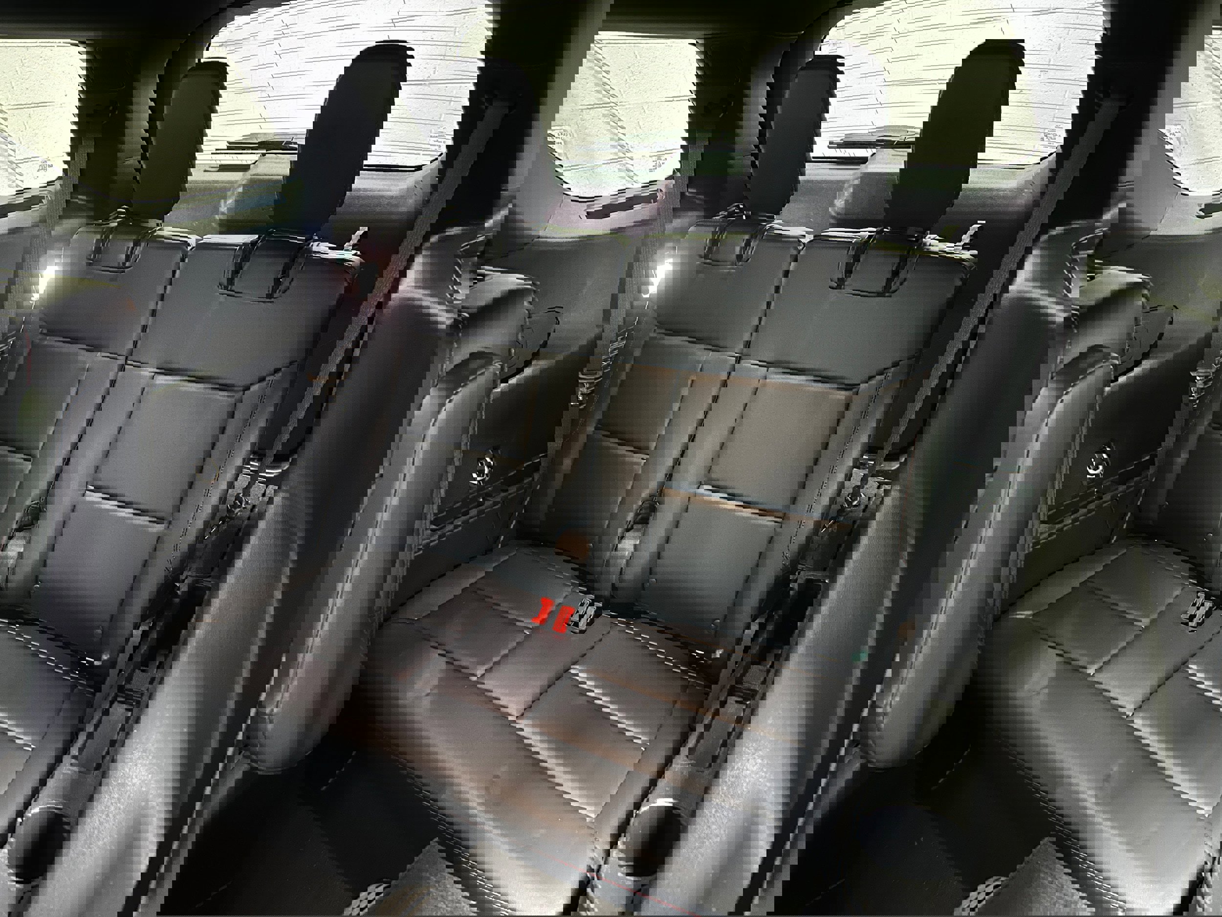 Certified 2025 Ford Explorer ST-Line image 14