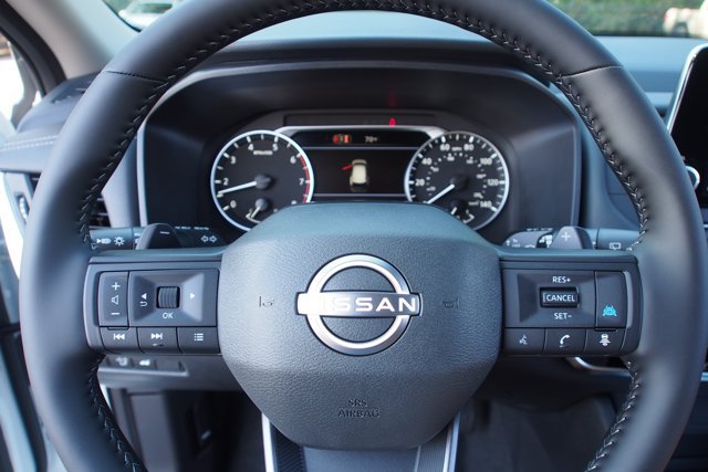 Used 2026 Nissan Rogue SV FWD image 19
