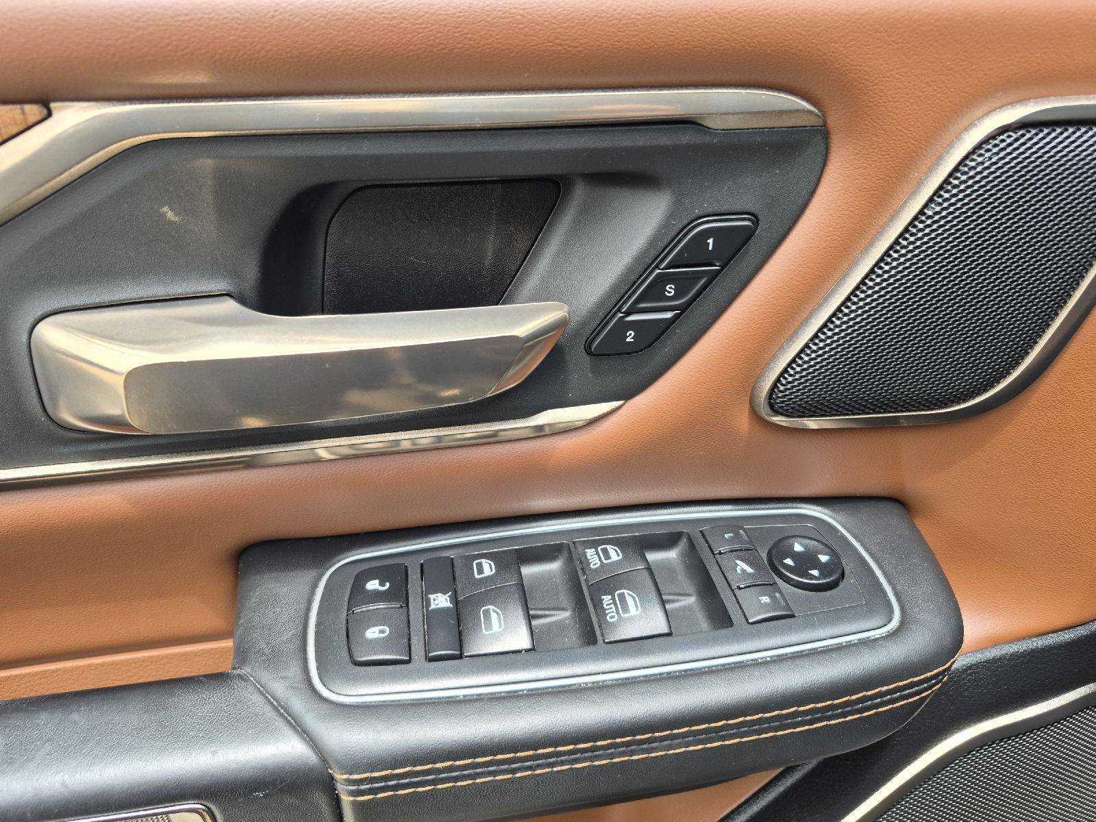 Used 2020 RAM 1500 Limited AWD/4WD image 2