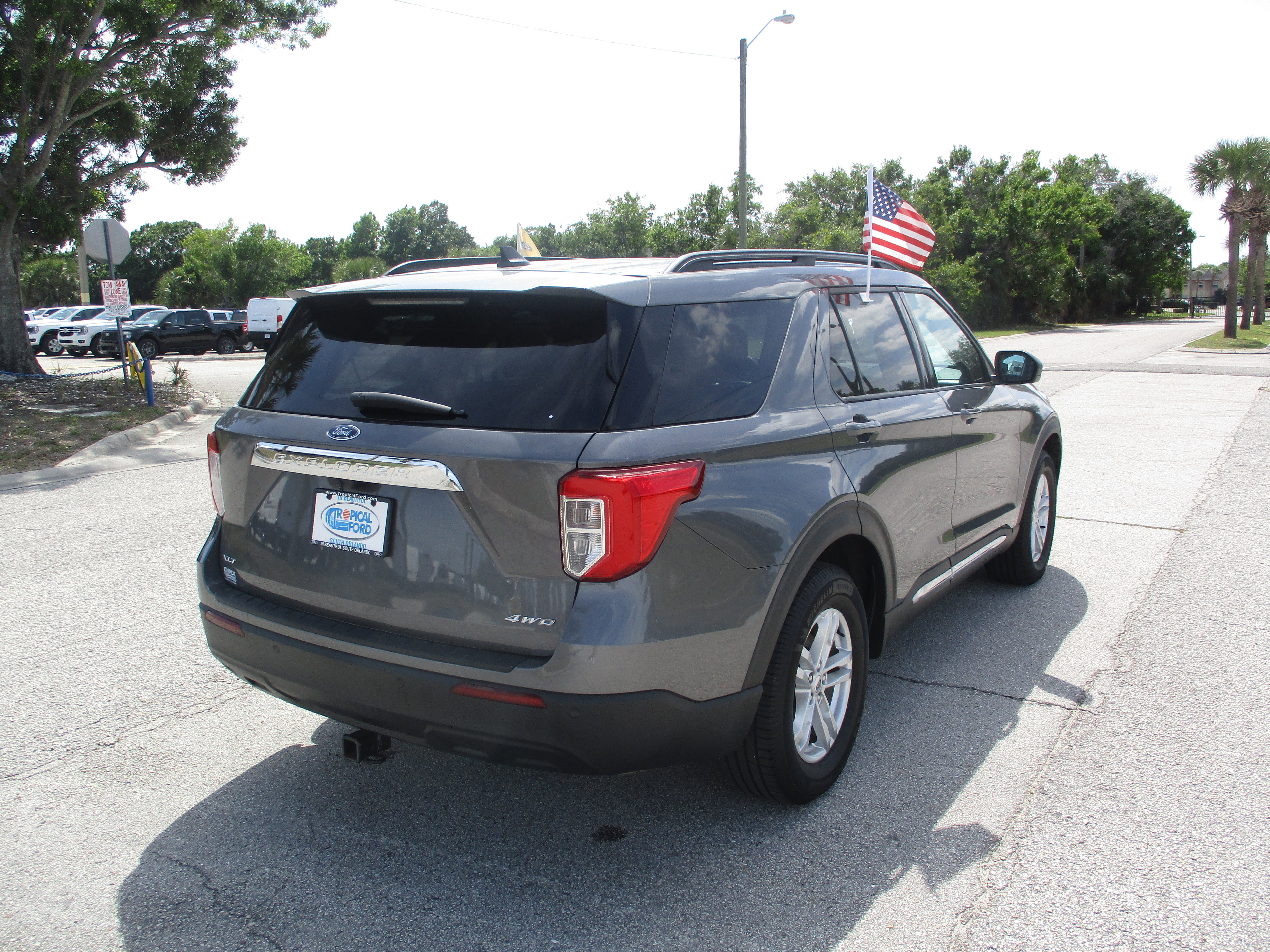 Certified 2022 Ford Explorer XLT image 5