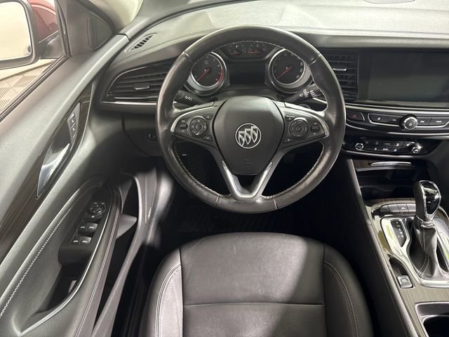 Used 2018 Buick Regal Essence w/ Driver Confidence Package #1 AWD/4WD image 20