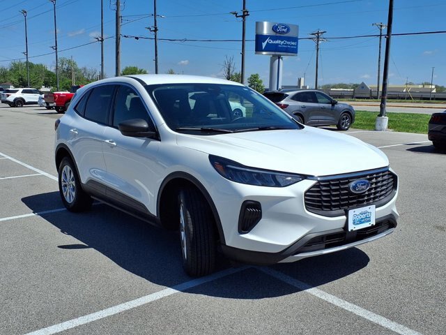 Certified 2023 Ford Escape Active AWD/4WD image 7