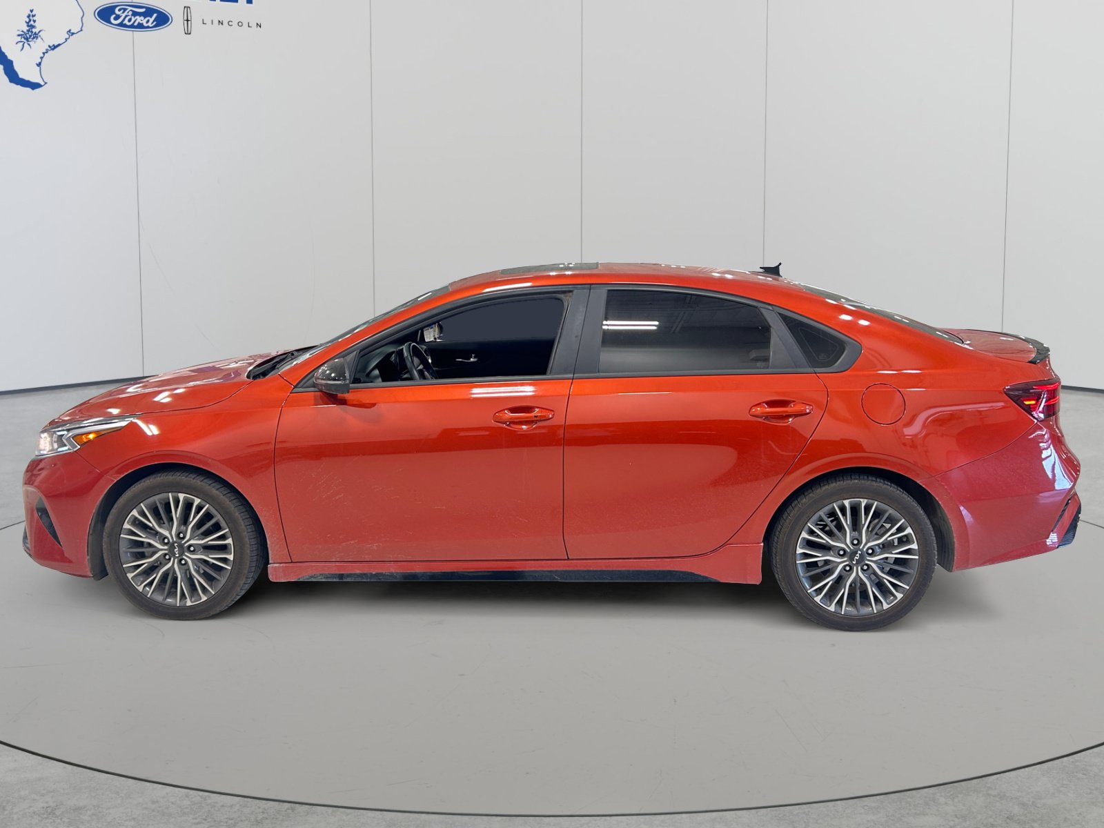 Used 2024 Kia Forte GT-Line w/ GT-Line Premium Package FWD image 8