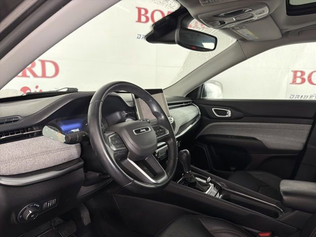 Used 2022 Jeep Compass Latitude w/ Sun and Sound Group image 12