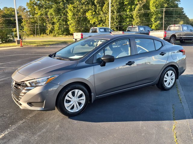 Used 2025 Nissan Versa S w/ Trunk Package FWD image 8