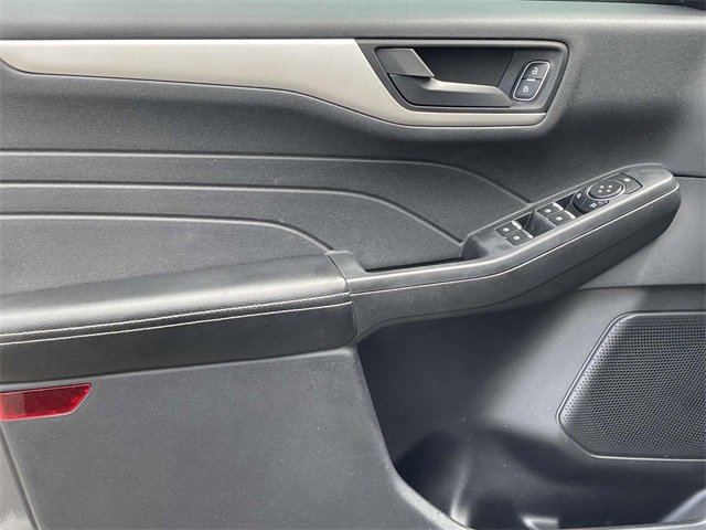 Certified 2022 Ford Escape SE image 13