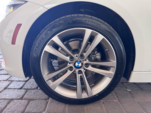 Used 2018 BMW 330i Sedan w/ Premium Package RWD image 25