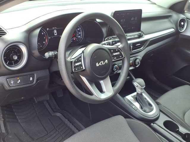 Used 2024 Kia Forte LXS w/ LXS Technology Package FWD image 12