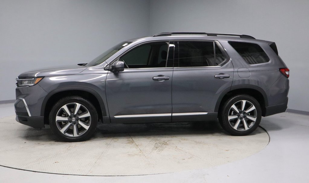 Used 2025 Honda Pilot Elite image 9