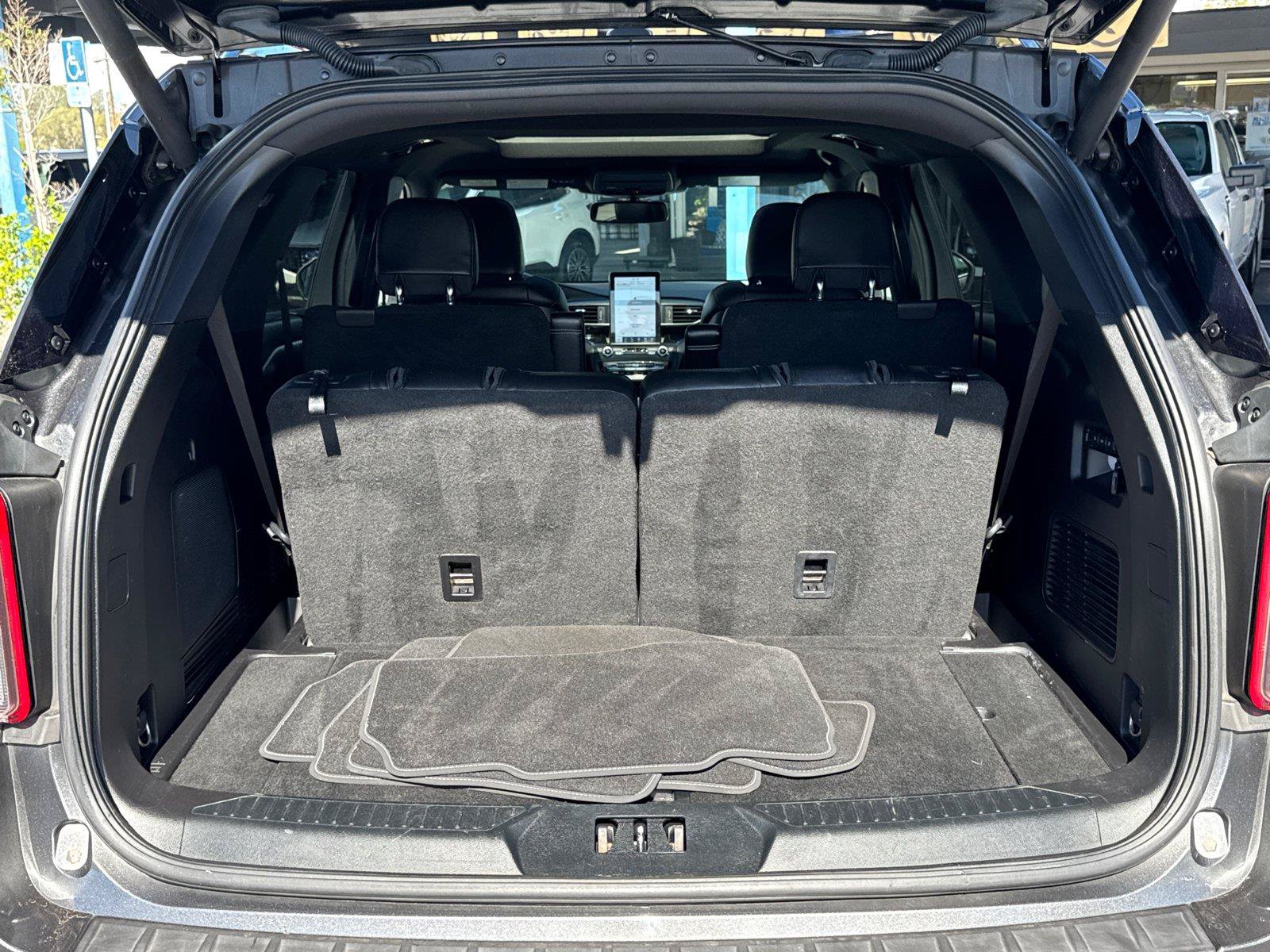 Certified 2020 Ford Explorer ST w/ ST Street Pack AWD/4WD image 9