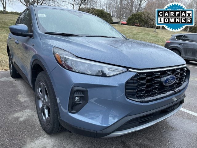 Certified 2025 Ford Escape ST-Line Select image 2