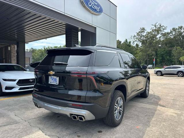 Used 2025 Chevrolet Traverse LT FWD image 7