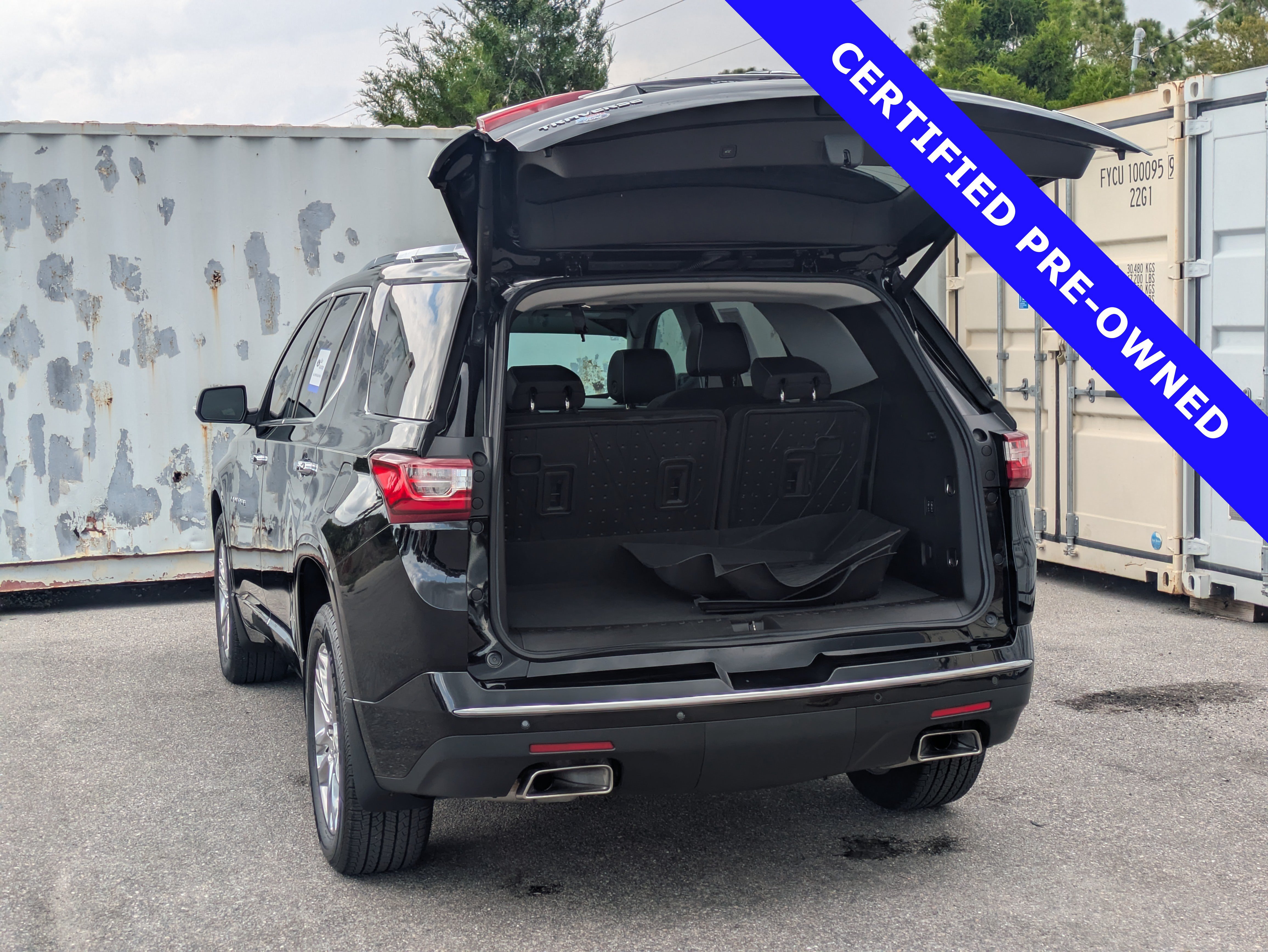 Used 2021 Chevrolet Traverse High Country FWD image 14