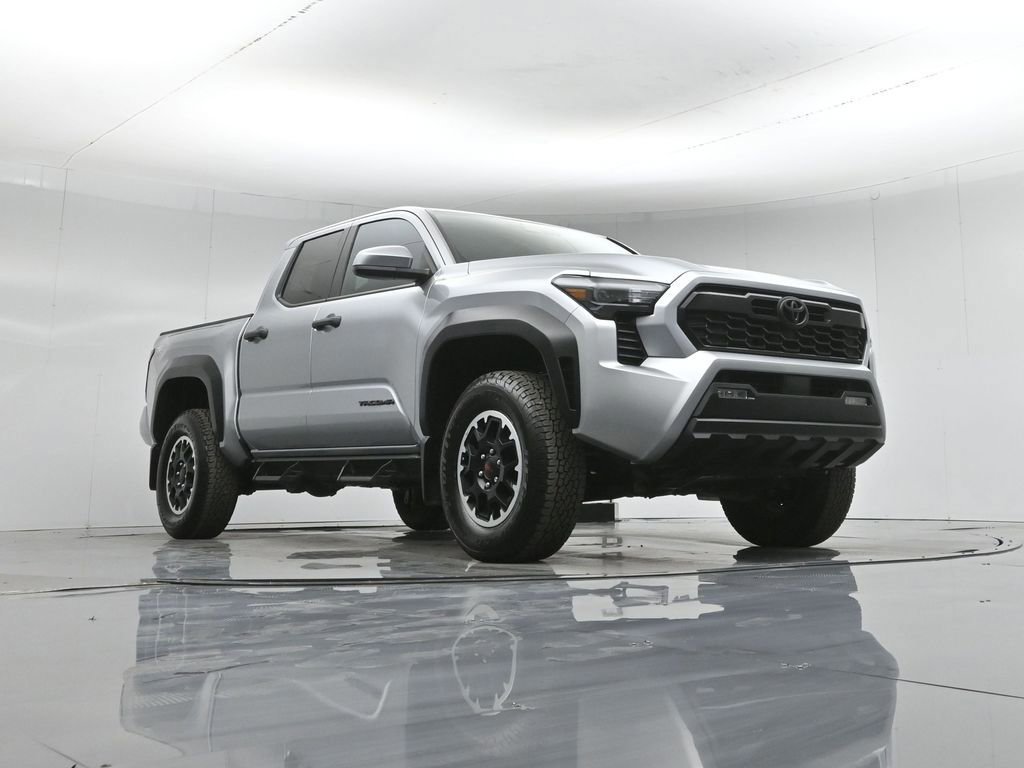Used 2025 Toyota Tacoma TRD Off-Road image 5