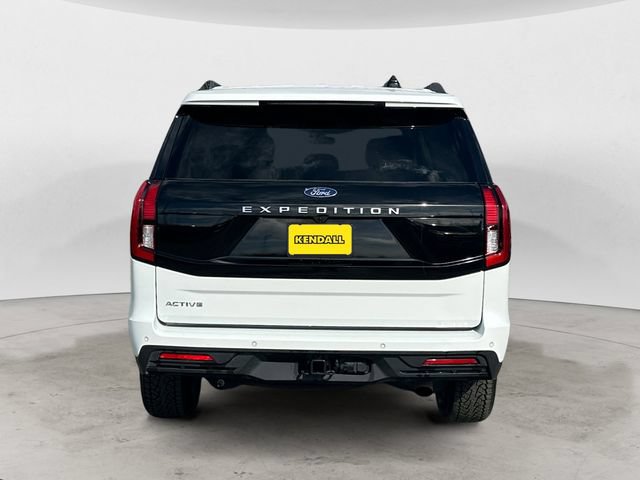 Certified 2025 Ford Expedition Active AWD/4WD image 4