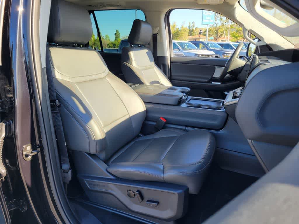 Certified 2025 Ford Expedition Max Active AWD/4WD image 18