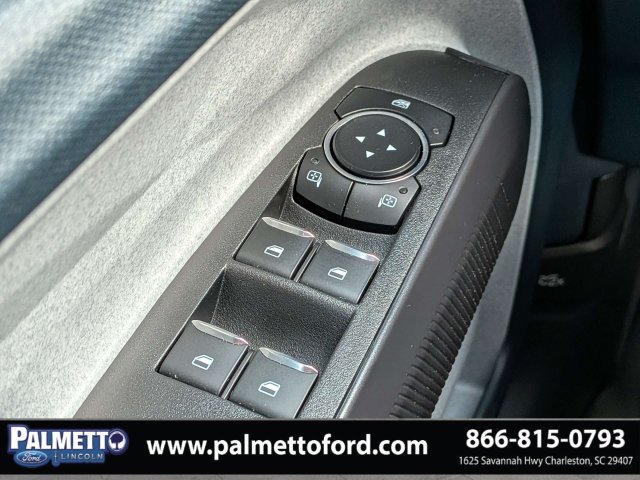 Certified 2025 Ford Maverick XLT w/ Equipment Group 302A AWD/4WD image 22
