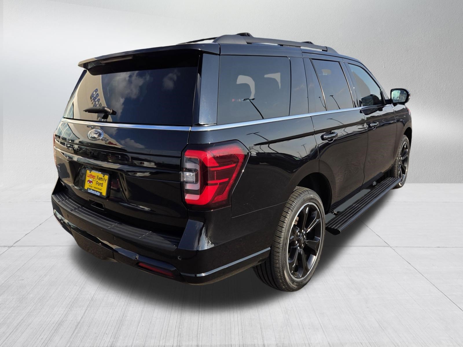 Certified 2023 Ford Expedition Limited AWD/4WD image 7