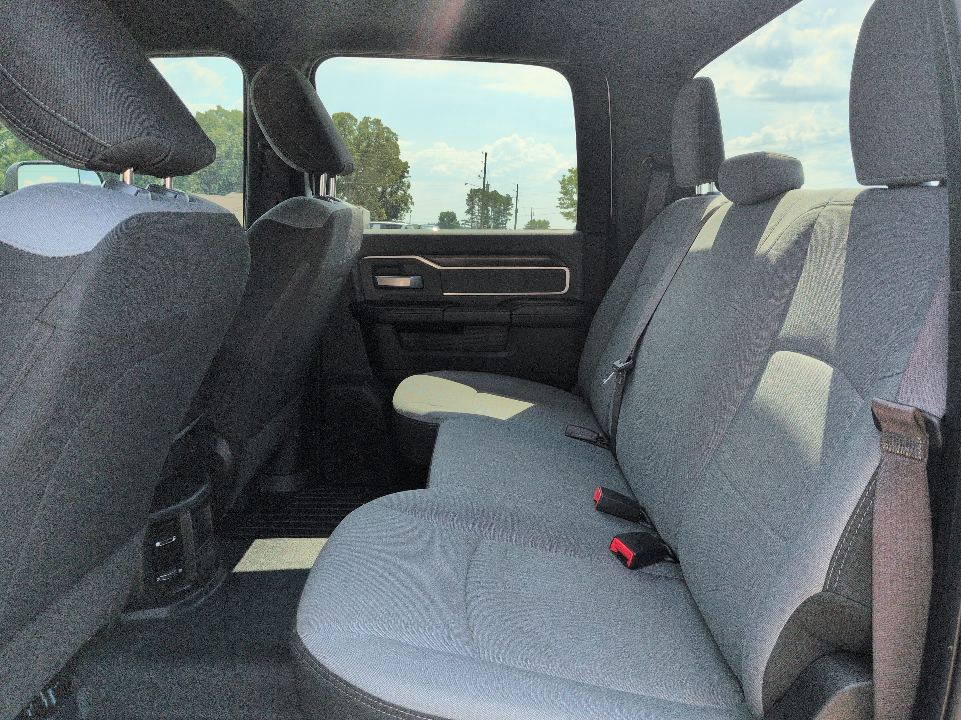 Used 2021 RAM 2500 Big Horn AWD/4WD image 12