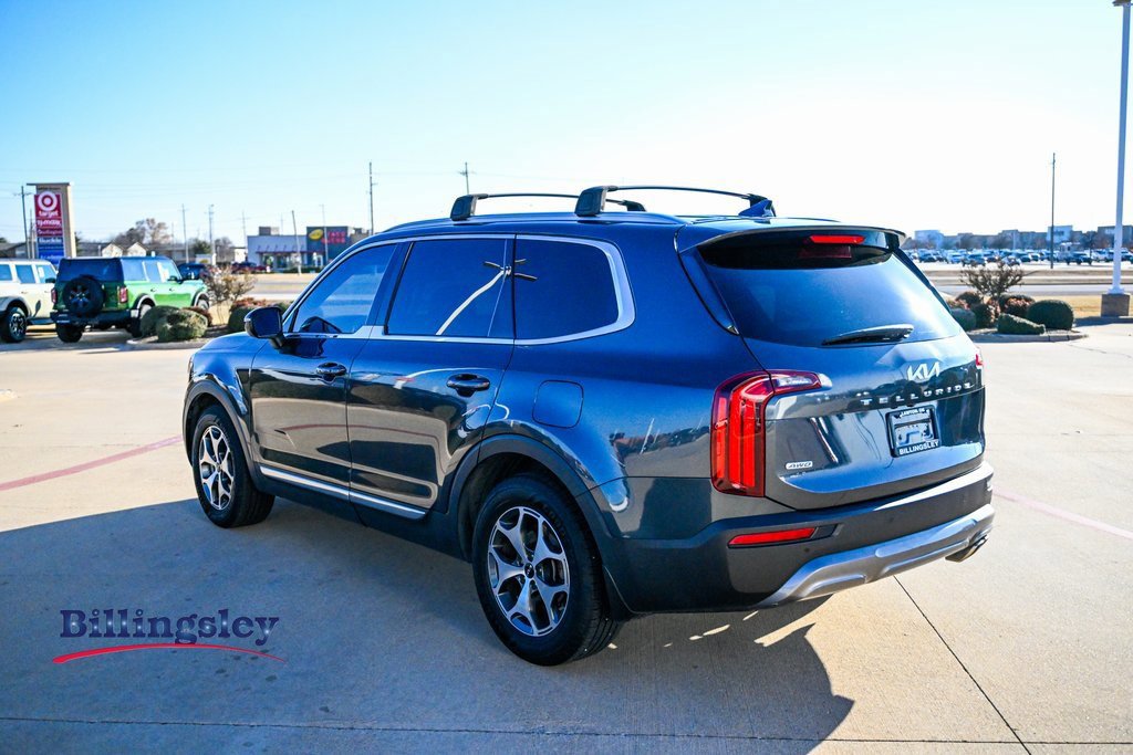 Used 2022 Kia Telluride EX image 3