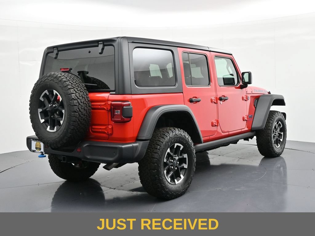 Used 2025 Jeep Wrangler Unlimited Rubicon 4xe w/ Safety Group AWD/4WD image 6
