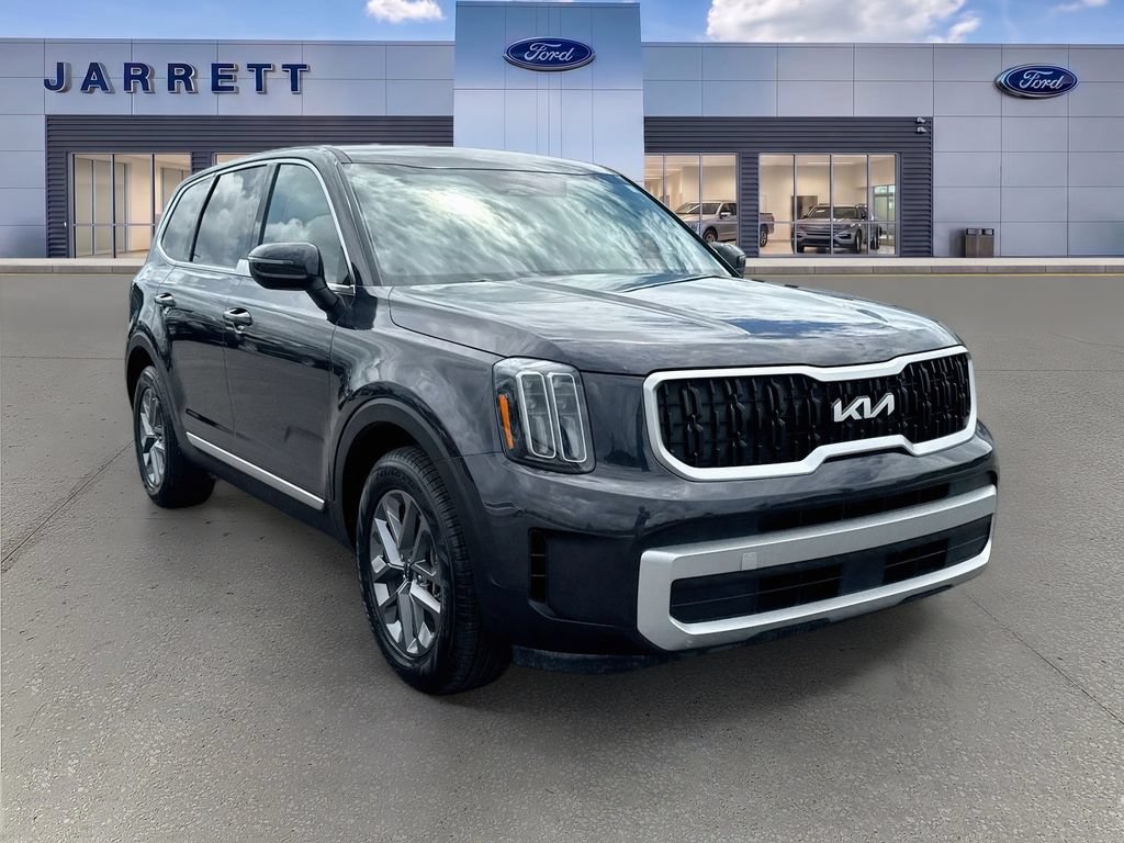 Used 2025 Kia Telluride LX