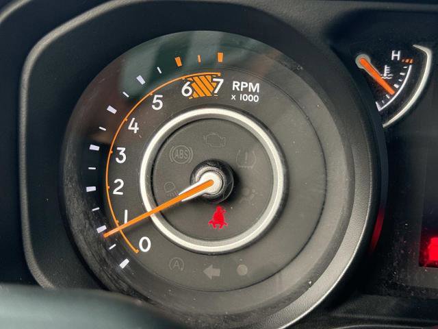 Used 2025 Jeep Wrangler Sport image 22