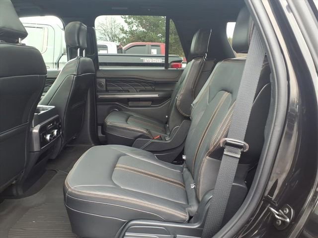 Certified 2024 Ford Expedition Platinum image 9