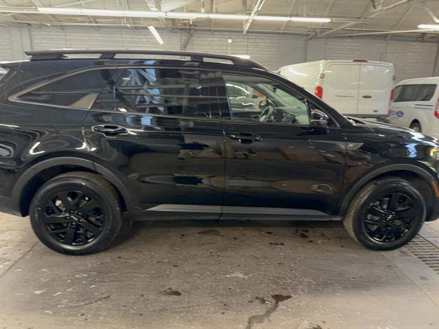 Used 2023 Kia Sorento S w/ Panoramic Sunroof Package AWD/4WD image 2